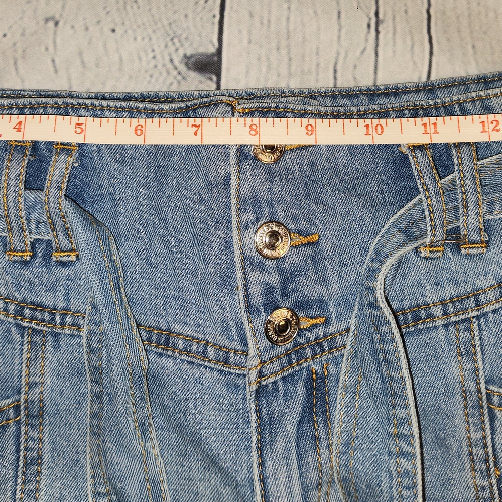 Forever 21 Light Blue Tie-Front Jean Shorts Sz 29 - Picture 3 of 6